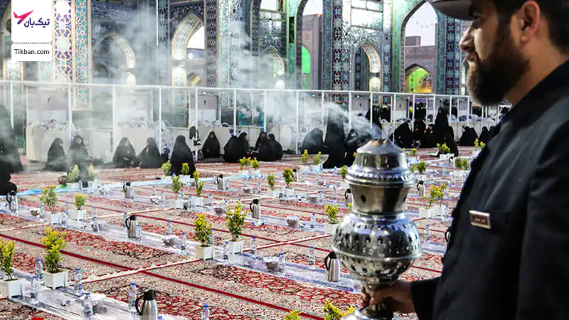 افطاری در حرم امام رضا (ع)