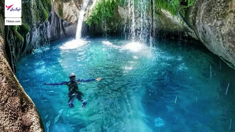 شیرجه زدن در آبشار