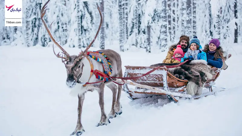 سورتمه سواری در دهکده بابانوئل