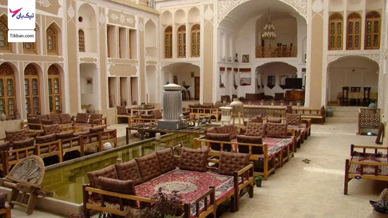 رستوران هتل ملک التجار